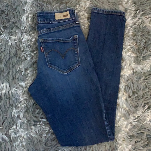 Dark wash skinny Levi’s 2 for 20$ - Picture 3 of 3